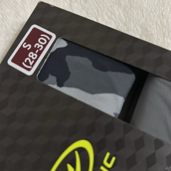 Athletic Works 3 Pack Men Boxer Briefs
3 colors
See photos for more info - Picture 5 of 7